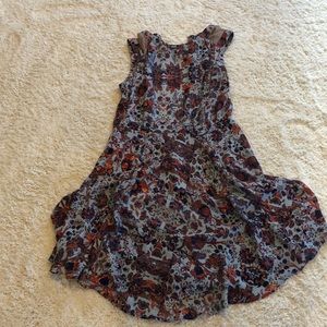 This adorable a line floral masterpiece!